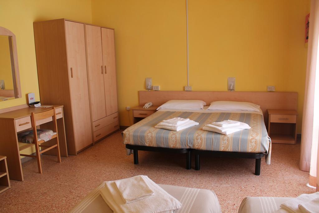 Hotel Ninfea Cervia Exterior foto