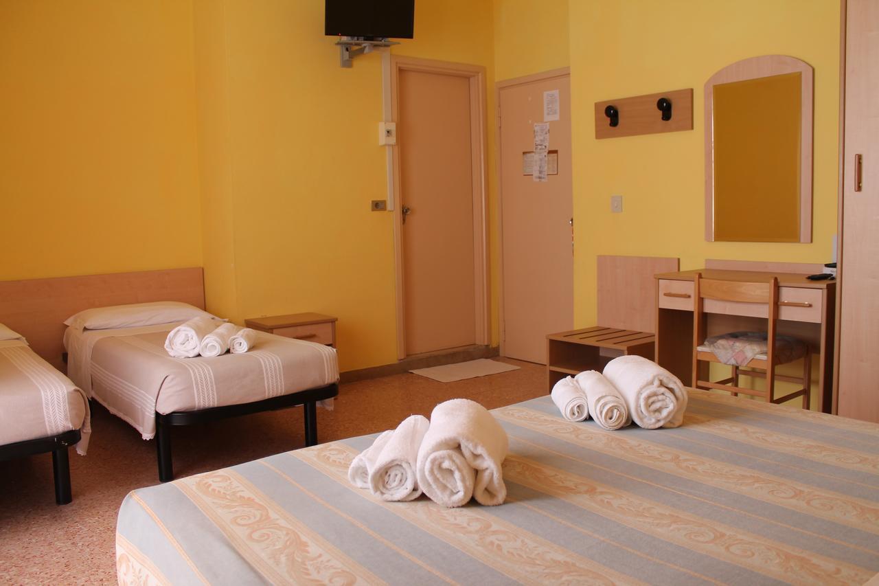 Hotel Ninfea Cervia Exterior foto